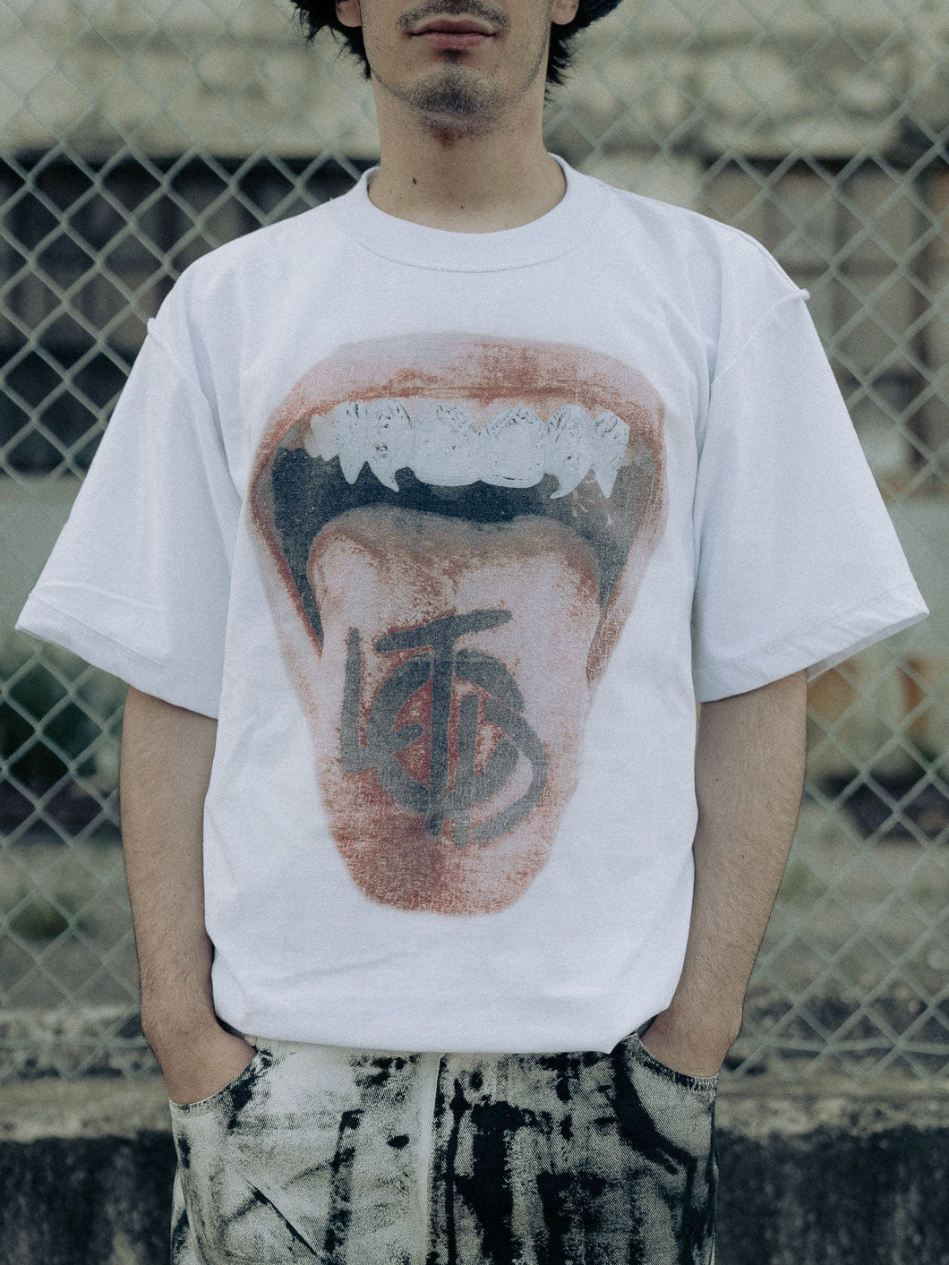 MIXED METALS REVERSIBLE GRILLZ TEE (White)